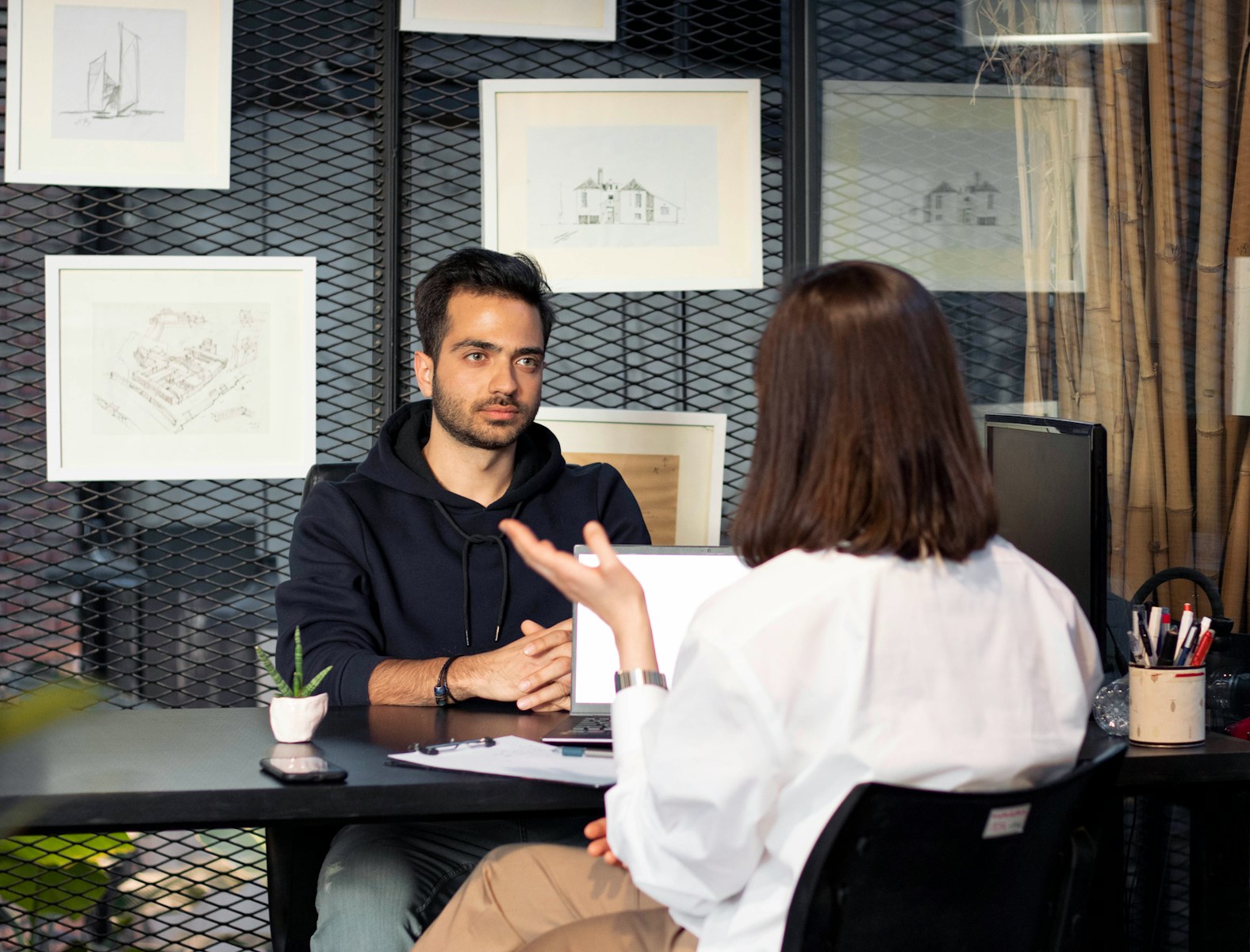 Cómo responder a bien «¿Cuáles son tus fortalezas / Virtudes?» La mejor respuesta para tu entrevista de trabajo